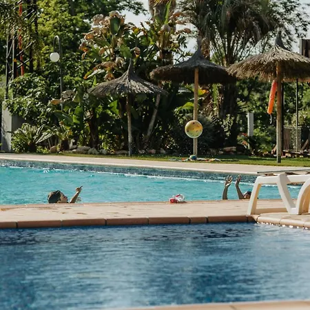 Camping Caledonia Tamarit