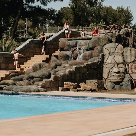 Camping Caledonia Tamarit