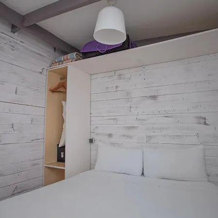 Kamp alanı Caledonia Tamarit