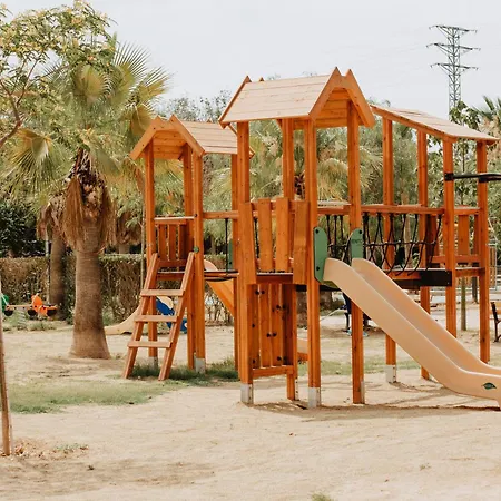 喀里多尼亚露营酒店 塔马里特