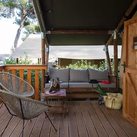 喀里多尼亚露营酒店 营地 塔马里特