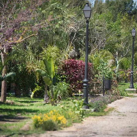 营地 喀里多尼亚露营酒店 4*