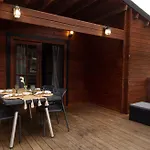 キャンプ場 Caledonia タマリット